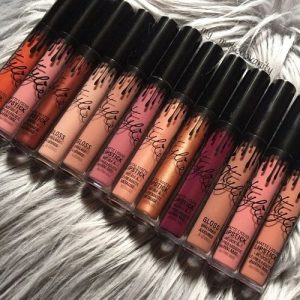 choosing lipstick shade